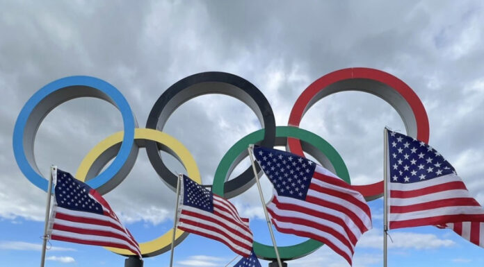 Ο Μάνος Στούμπος προπονητής και του USA Team